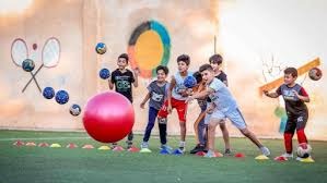 长生把空绝熬去了教练组，青枫在AG二队！瓜主爆料：花楼去了RW